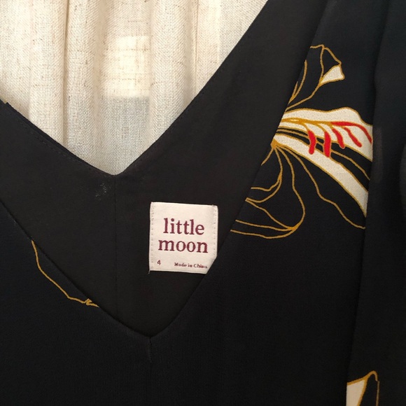 Graphic Mini Dress - Picture 4 of 7